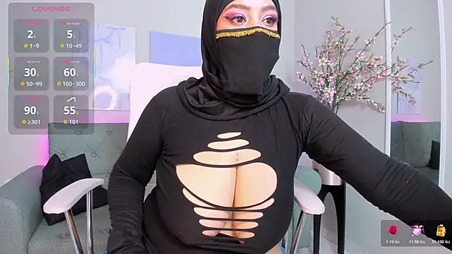 cloe sirena online show from November 18, 2025, 2:54 pm