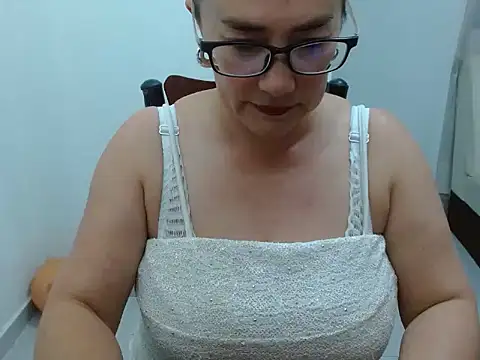 AllisonMillerHot online show from January 7, 2025, 10:19 pm