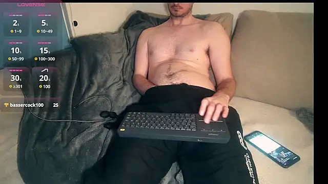 Snapshot of an4y8ot chatting on December 6, 2024, 10:19 pm an4y8ot online show from December 6, 2024, 10:19 pm