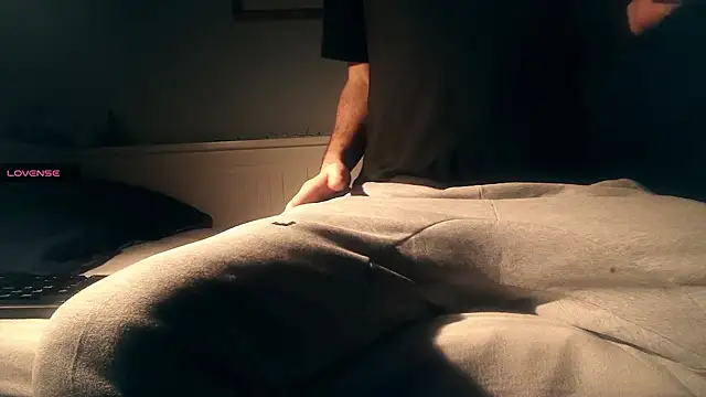 Snapshot of an4y8ot chatting on December 14, 2024, 3:36 pm an4y8ot online show from December 14, 2024, 3:36 pm