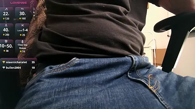 Snapshot of an4y8ot chatting on March 3, 2025, 12:48 pm an4y8ot online show from March 3, 2025, 12:48 pm