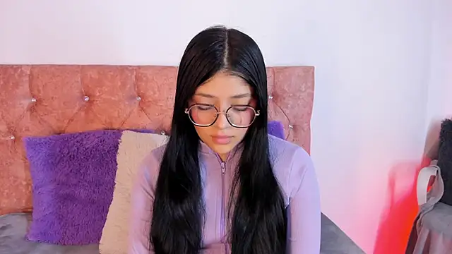 lana dol online show from February 7, 2025, 12:06 pm