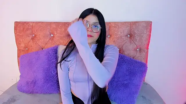 lana dol online show from February 17, 2025, 12:05 pm