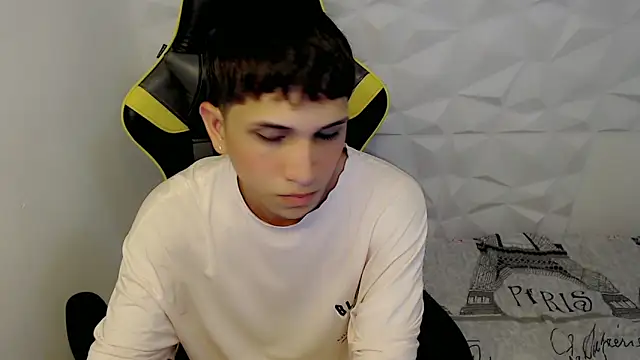 Brayan lopezz online show from January 25, 2025, 12:47 pm