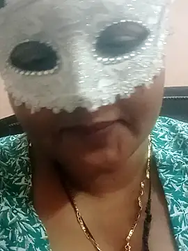 Snapshot of seemi_bhabhi chatting on February 1, 2025, 5:58 pm seemi bhabhi online show from February 1, 2025, 5:58 pm