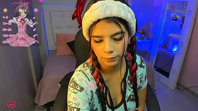 Snapshot of EMALINDA__HILSS chatting on February 17, 2025, 11:55 am EMALINDA HILSS online show from February 17, 2025, 11:55 am