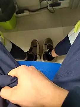 coppiapazza online show from December 27, 2024, 12:07 am