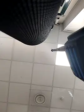 coppiapazza online show from January 5, 2025, 9:26 am