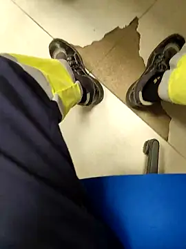 coppiapazza online show from March 12, 2025, 3:29 pm