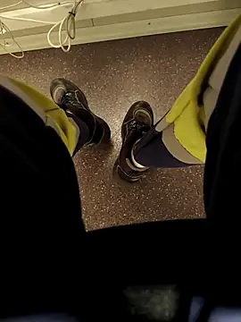 coppiapazza online show from September 13, 2025, 4:23 am