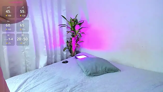 lanaa paul1 online show from February 23, 2026, 10:51 pm