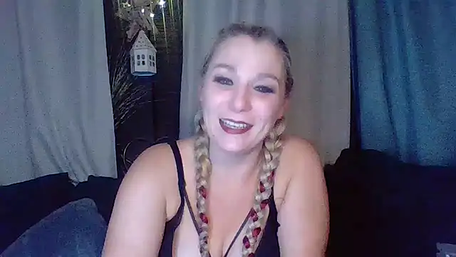 DevilsAngel13 online show from October 8, 2025, 9:34 pm