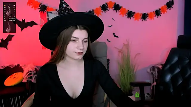 Snapshot of pure_radiance1 chatting on October 24, 2025, 9:06 am pure radiance1 online show from October 24, 2025, 9:06 am