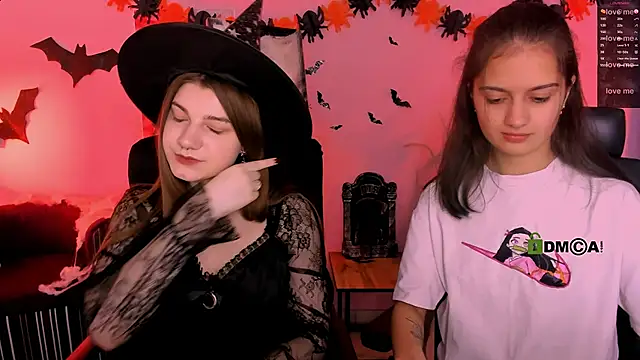 Snapshot of pure_radiance1 chatting on October 31, 2025, 8:48 am pure radiance1 online show from October 31, 2025, 8:48 am