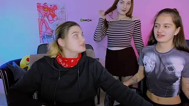 Snapshot of pure_radiance1 chatting on November 29, 2025, 10:18 am pure radiance1 online show from November 29, 2025, 10:18 am