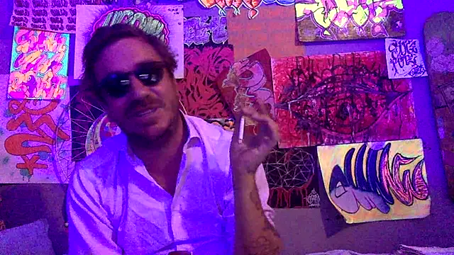 3615 ULLA online show from May 10, 2026, 2:33 pm