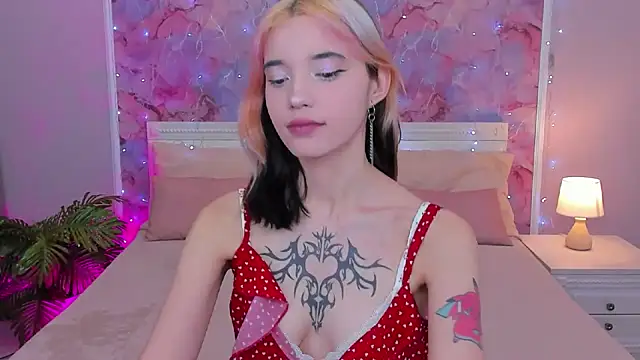 as1an girlfriend online show from January 3, 2025, 4:22 am