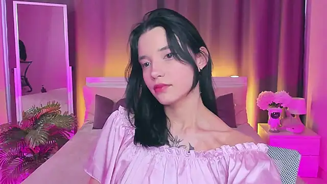 as1an girlfriend online show from March 18, 2025, 4:04 am