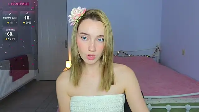 Wild Sophie  online show from November 22, 2025, 4:50 pm