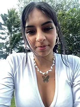 Hilary pinkk online show from January 22, 2025, 10:48 pm