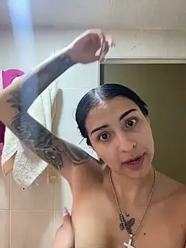 Hilary pinkk online show from September 22, 2025, 7:05 pm