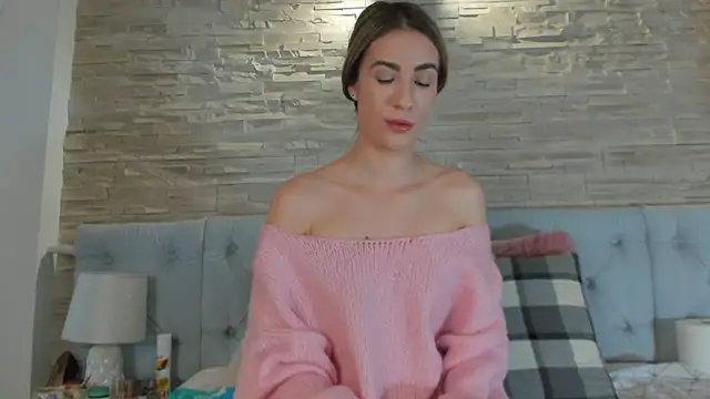 LaurynCopper online show from February 21, 2025, 6:29 am