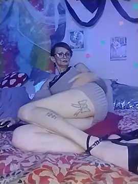 ivylee31 online show from June 13, 2026, 2:42 am