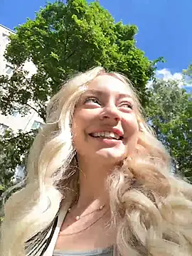 Snapshot of melissa_grr chatting on June 14, 2026, 12:29 pm melissa grr online show from June 14, 2026, 12:29 pm
