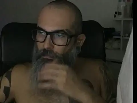 cabine103 online show from April 4, 2026, 2:32 am