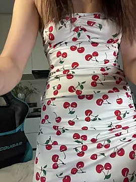 CurlyLara online show from July 2, 2026, 8:42 am