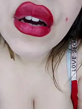 sexy-mariya online show from December 14, 2025, 3:17 pm