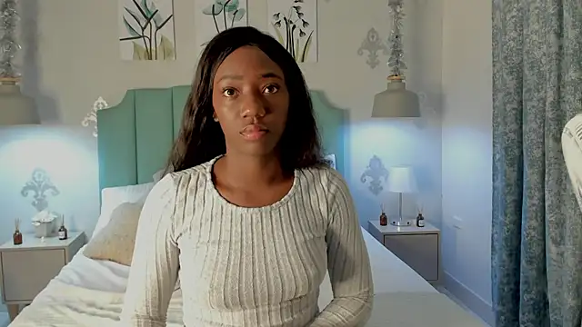 Khenta Michells online show from February 4, 2025, 9:49 am