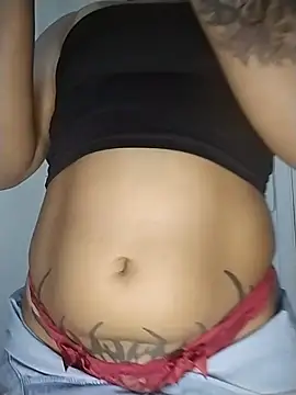 Snapshot of yummi__priv chatting on July 21, 2026, 5:26 pm yummi priv online show from July 21, 2026, 5:26 pm