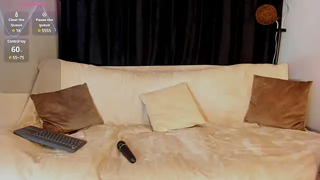 Gisell s online show from December 11, 2024, 9:45 pm