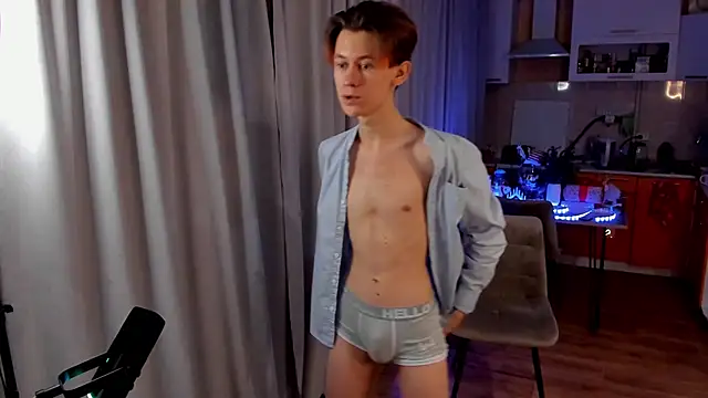 AndrewwCarter2 online show from February 27, 2025, 7:15 pm