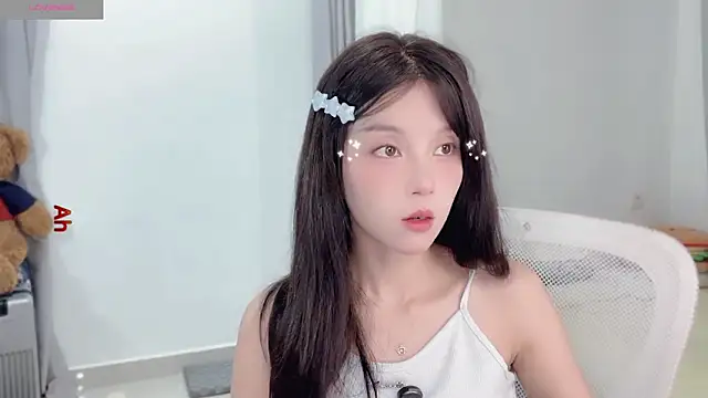 AnAn-520 online show from November 12, 2025, 2:34 am