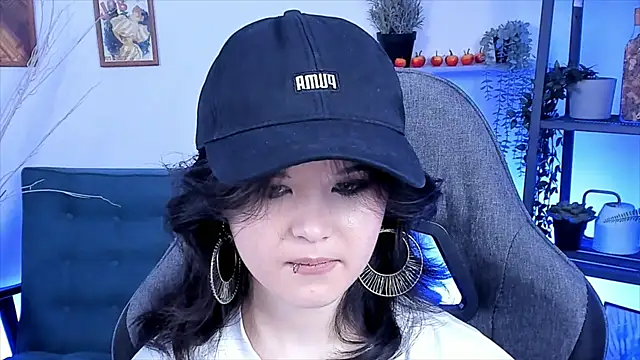 Elainebeness online show from March 7, 2025, 1:53 am