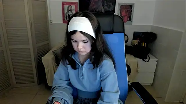 Elainebeness online show from October 1, 2025, 7:31 pm