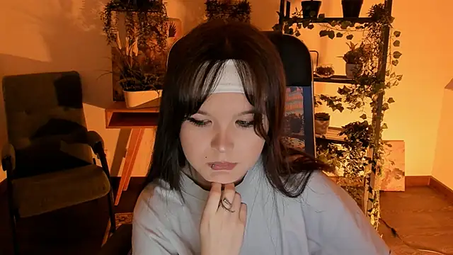 Elainebeness online show from March 15, 2026, 7:31 pm