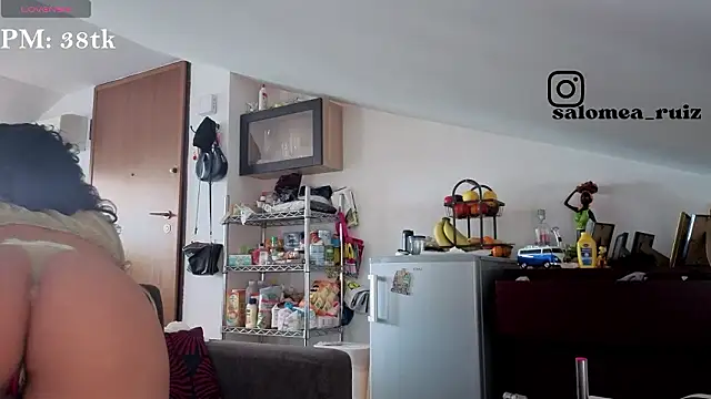 salomea r online show from March 15, 2026, 2:01 pm