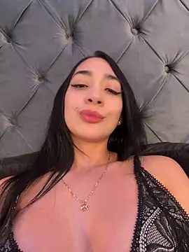 julieta jewel online show from February 26, 2025, 4:56 pm