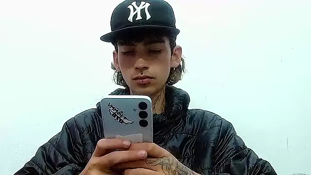 ttimy x boy online show from November 25, 2025, 9:26 pm