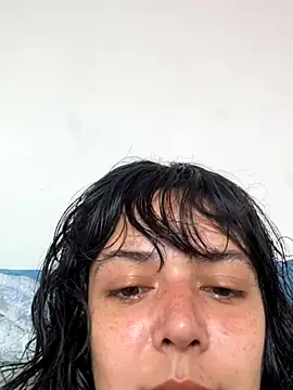 magalunabb online show from December 2, 2024, 12:51 pm