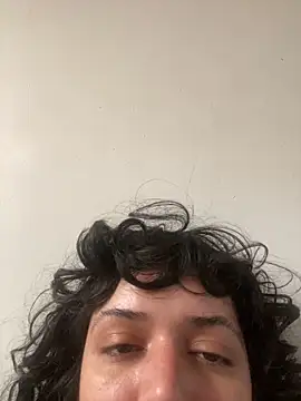 magalunabb online show from October 1, 2025, 4:02 pm