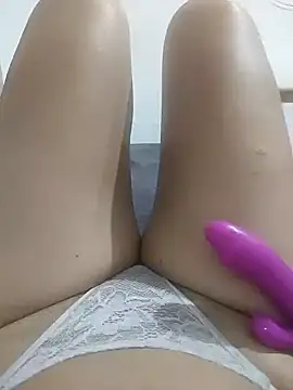 yasmin6 online show from January 4, 2025, 9:31 pm