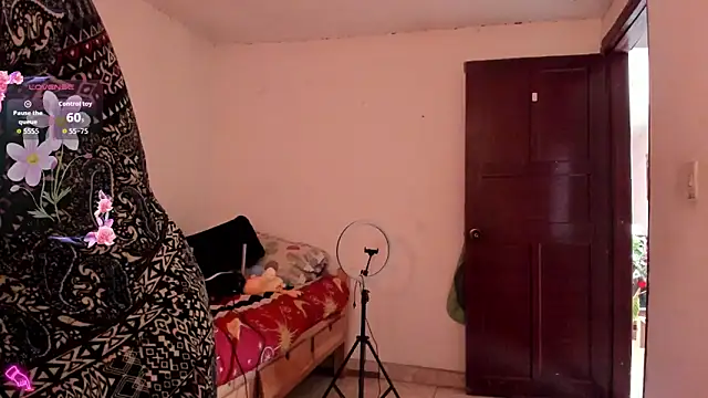 Snapshot of Miss_oliviaa chatting on October 18, 2025, 1:56 pm Miss oliviaa online show from October 18, 2025, 1:56 pm