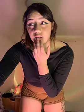 Snapshot of Miss_oliviaa chatting on November 13, 2025, 1:48 am Miss oliviaa online show from November 13, 2025, 1:48 am