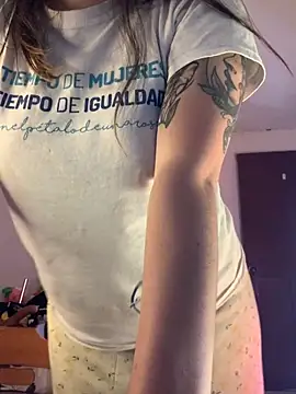 Snapshot of Miss_oliviaa chatting on November 14, 2025, 6:28 pm Miss oliviaa online show from November 14, 2025, 6:28 pm