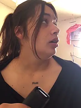 Snapshot of Miss_oliviaa chatting on November 21, 2025, 2:27 pm Miss oliviaa online show from November 21, 2025, 2:27 pm