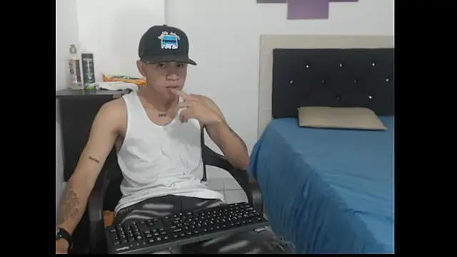 logannth online show from October 12, 2025, 7:46 pm